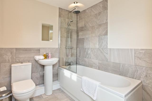 Bedrooom 9 Ensuite Bedrooom 9 Ensuite