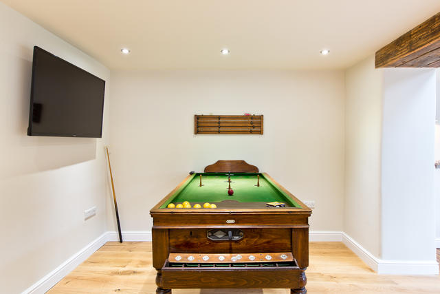 Traditional bar billiards table Traditional bar billiards table