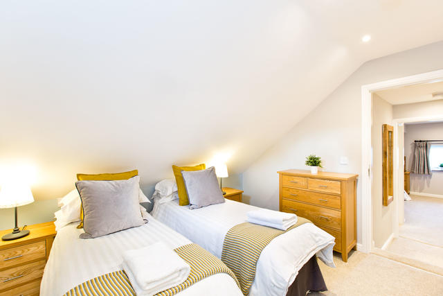 Applegarth - Bedroom 3 with en suite