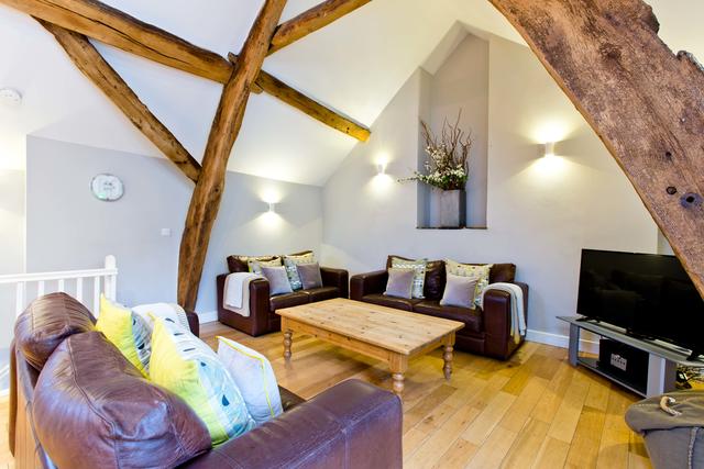 Cruck'd Barn - Living room Cruck'd Barn - Living room