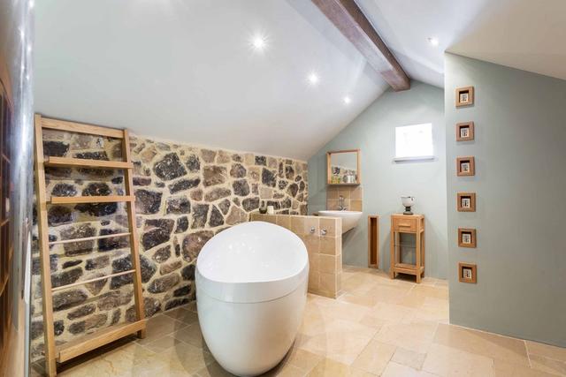 Luxury en suite in Bedroom 4 Collecting Shed Luxury en suite in Bedroom 4 Collecting Shed