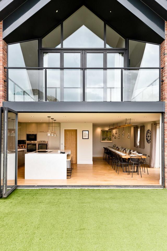 Open Plan Kitchen Diner with Bifold doors Open Plan Kitchen Diner with Bifold doors